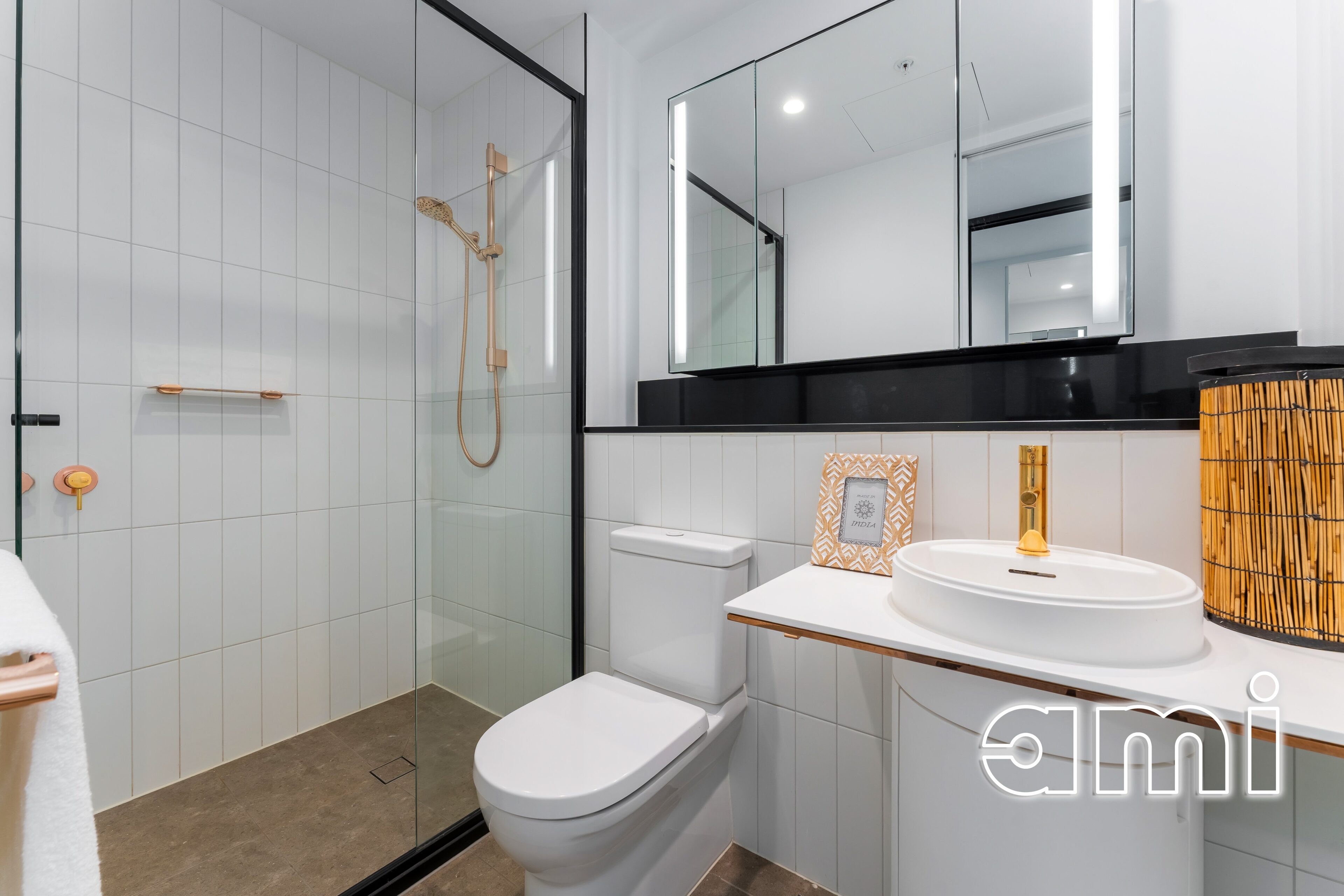 Gallery Thumbnail 12