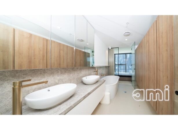 AMI Real Estate, Qv Melbourne, Australia