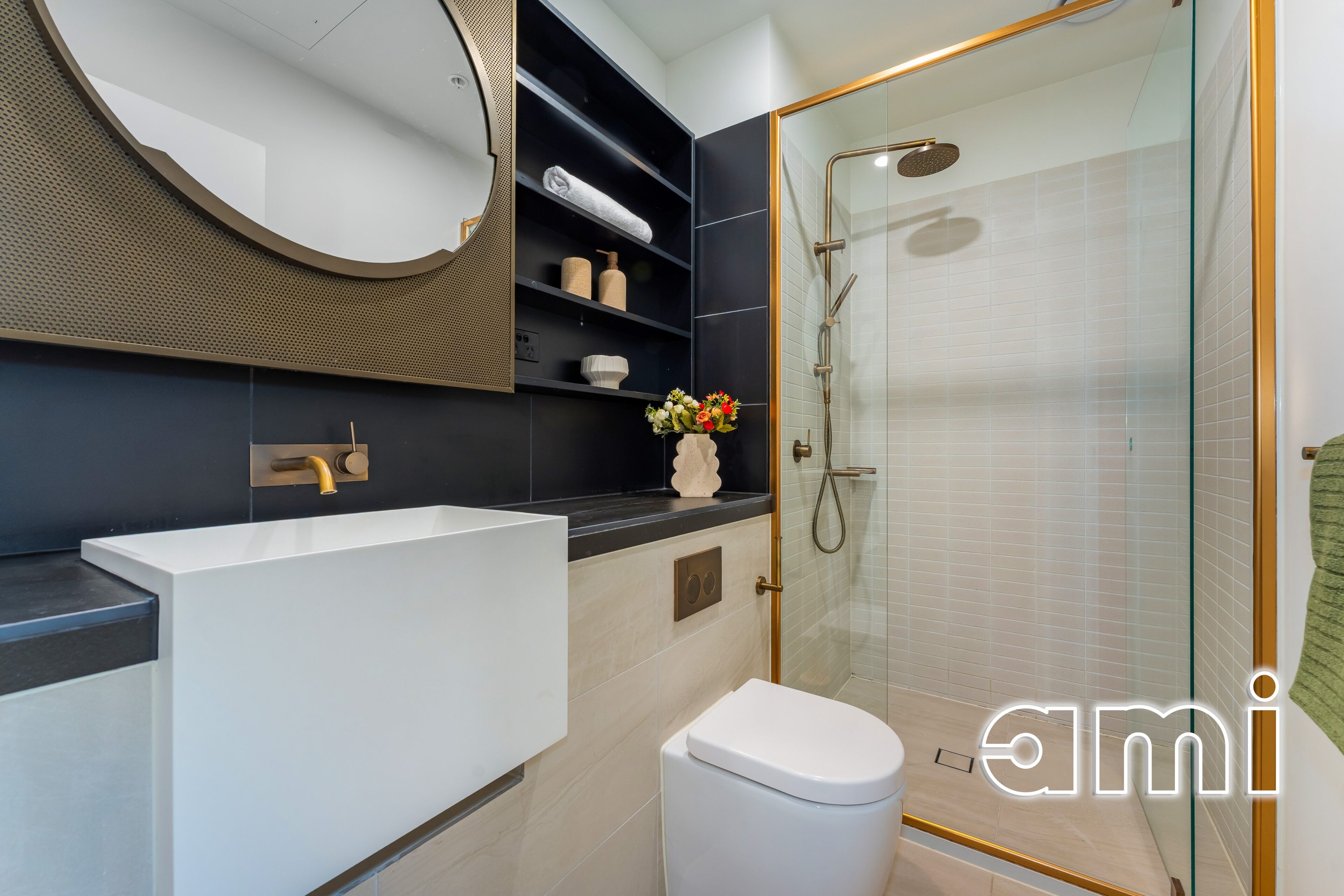 Gallery Thumbnail 17