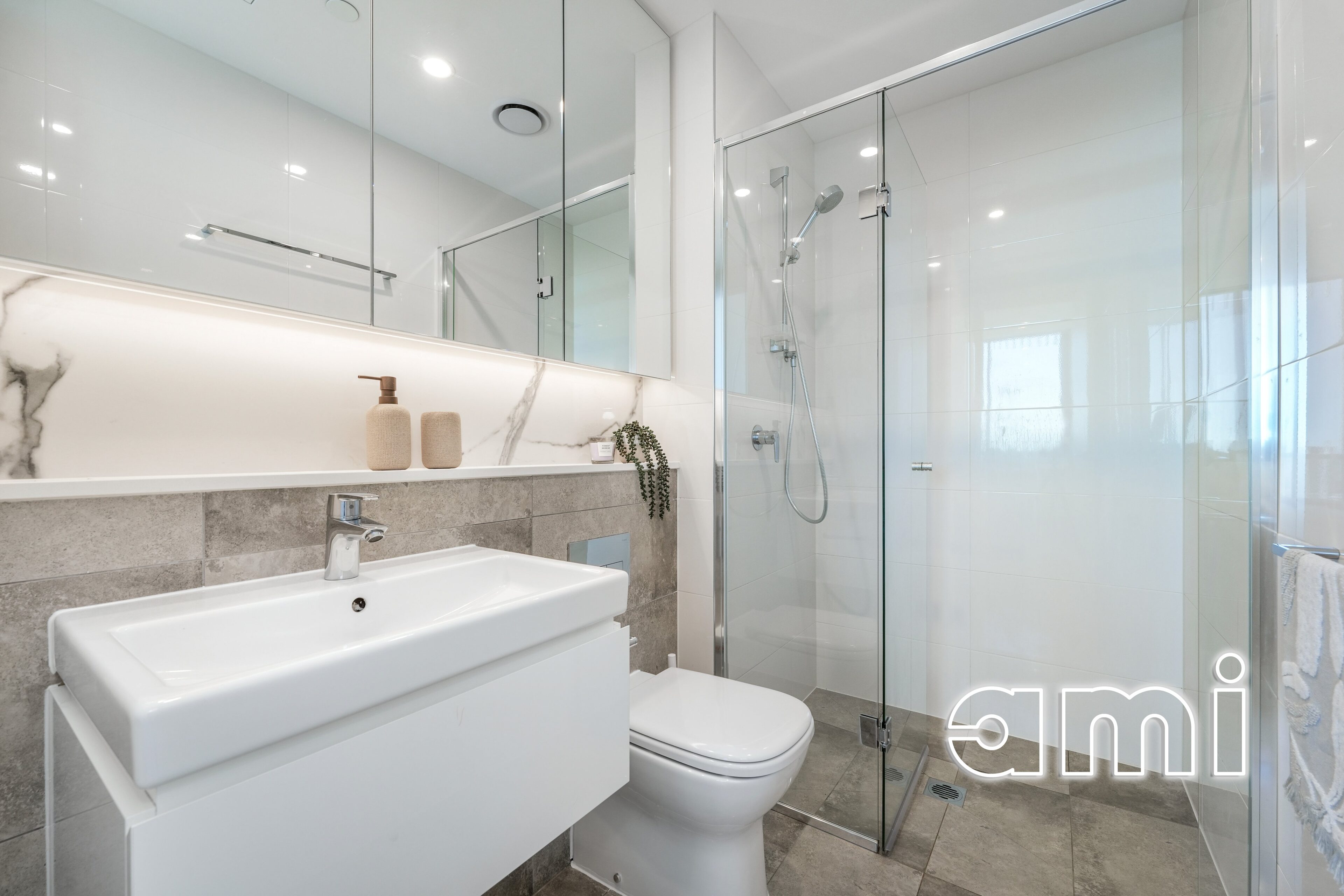 Gallery Thumbnail 12