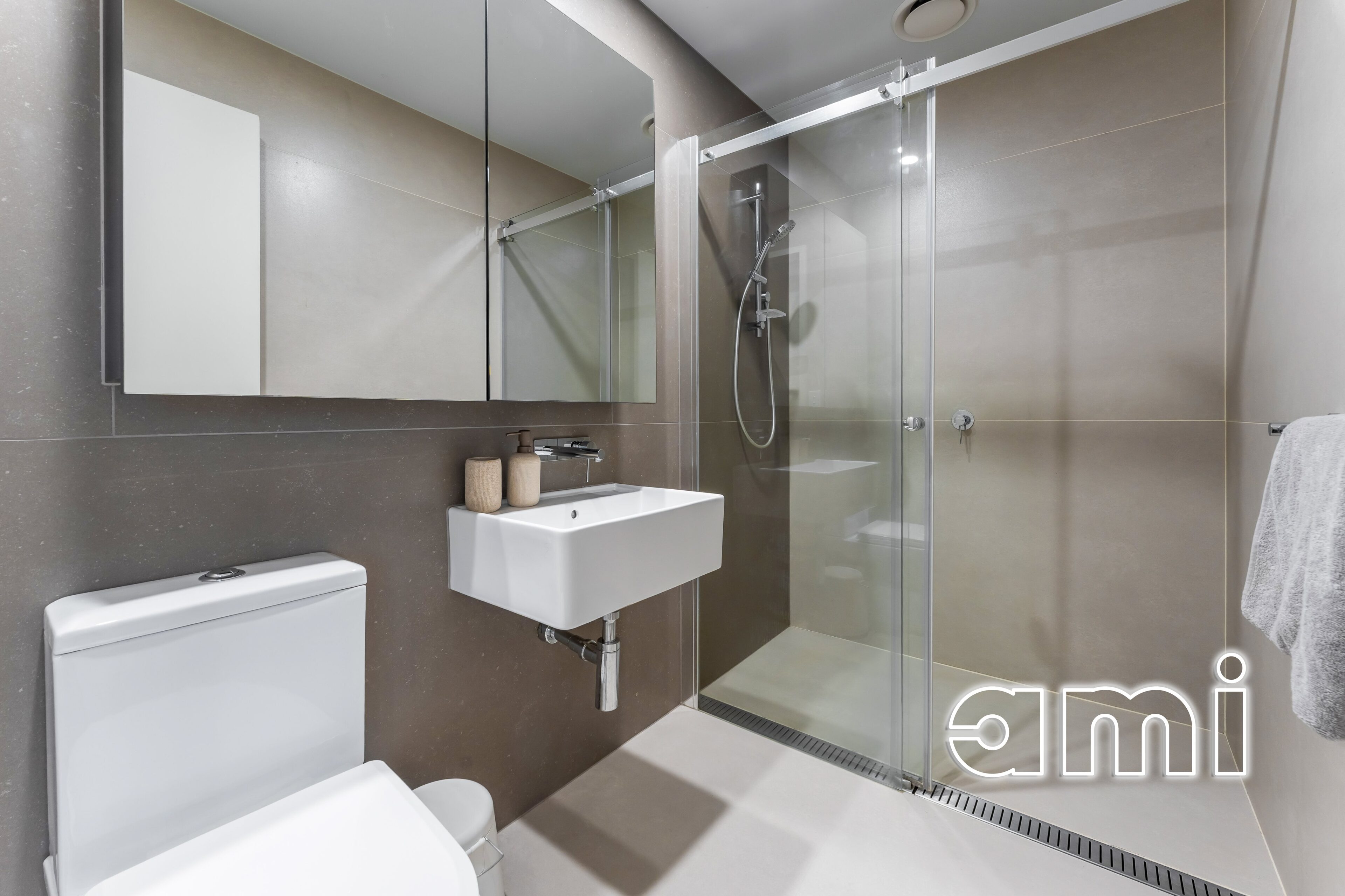 Gallery Thumbnail 11