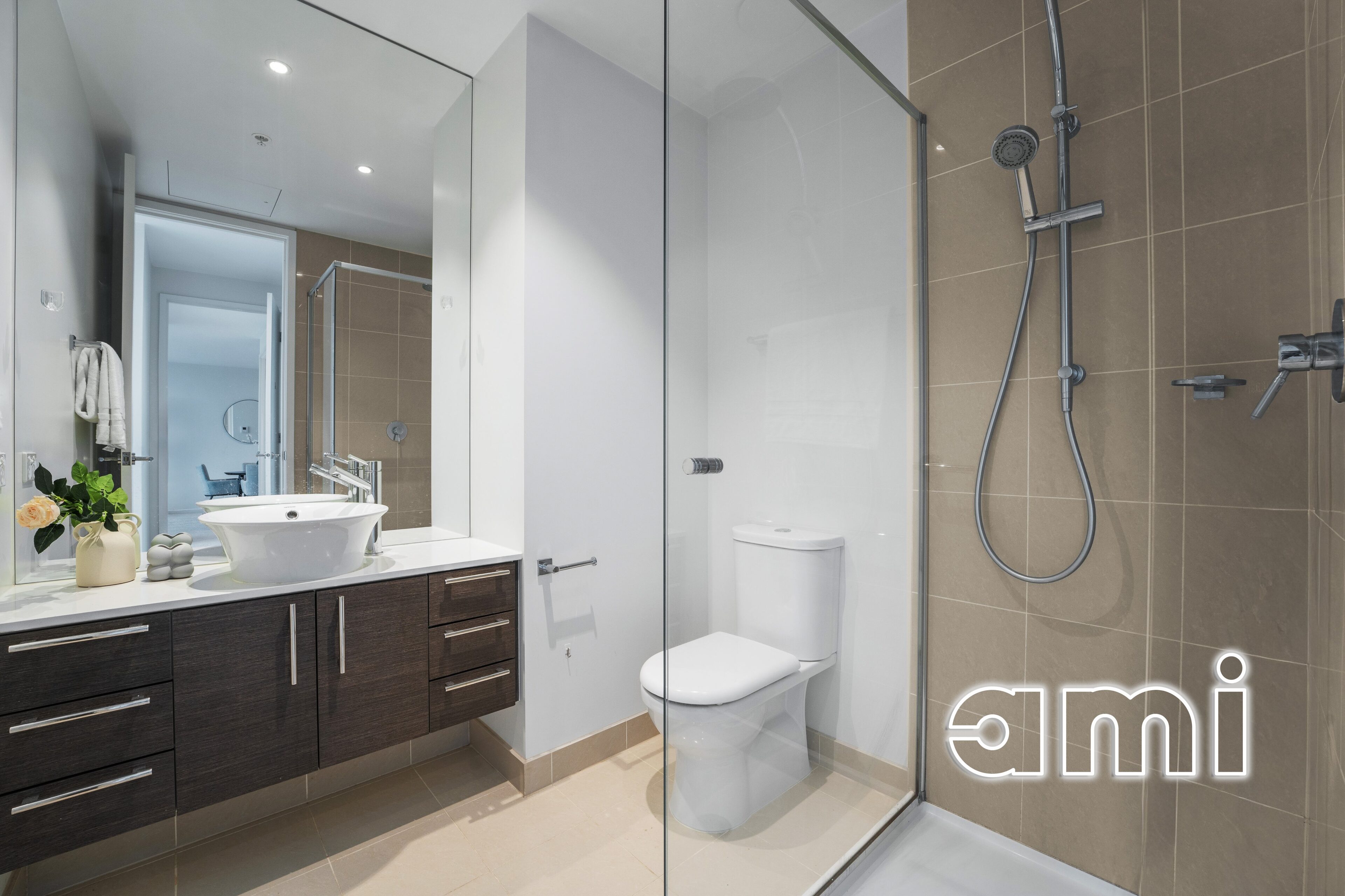 Gallery Thumbnail 11