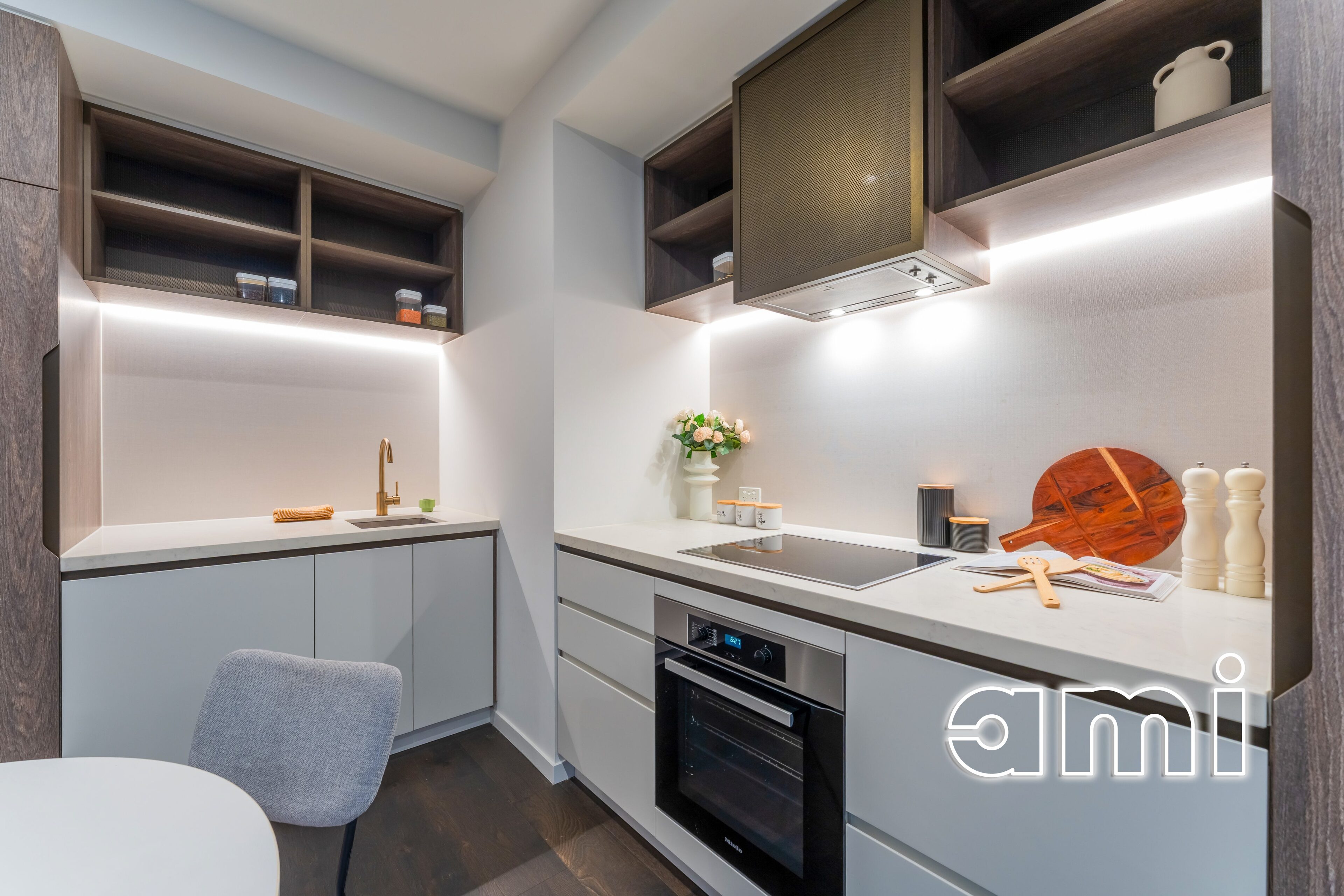 Gallery Thumbnail 10