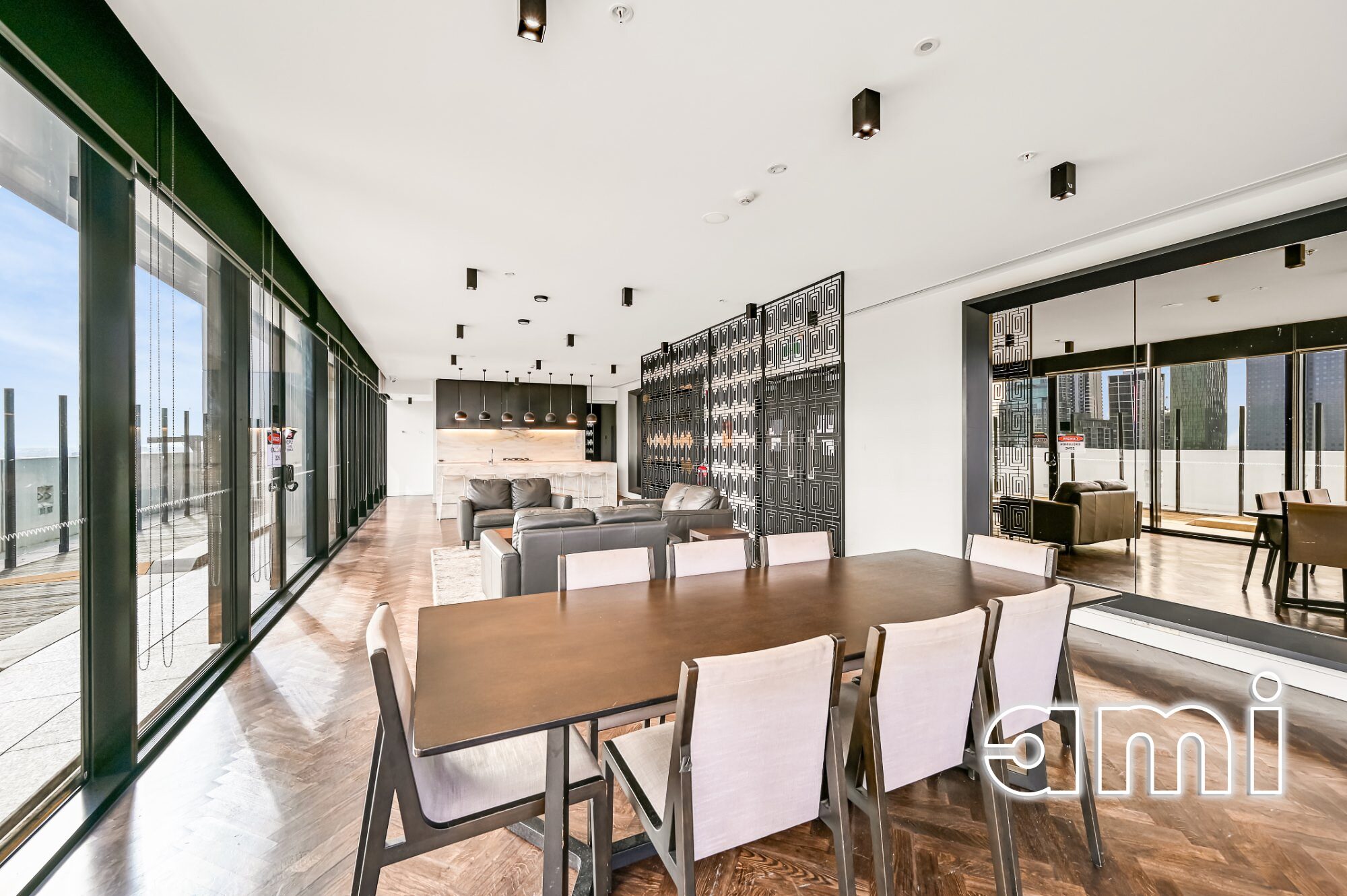 Gallery Thumbnail 18